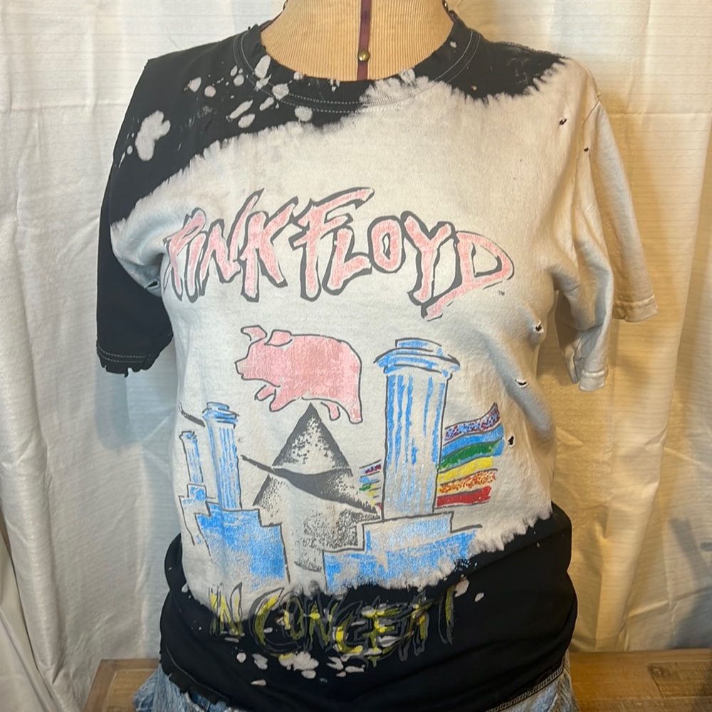 Distressed Pink Floyd Band T-Shirt